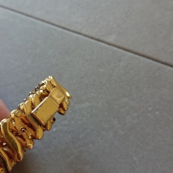 Double layer Crystals and pearls choker and bracelet set - Picture 14 of 14